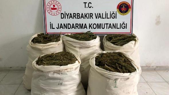 Nakliye aracında 85 kilo esrar ele geçti