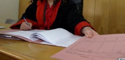 Sahte Hakim yakalandı