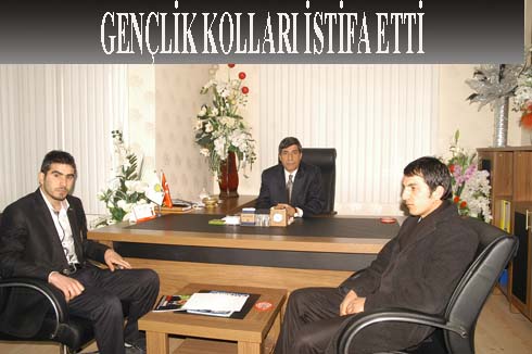 GENA‡LiK KOLLARI iSTiFA ETTi