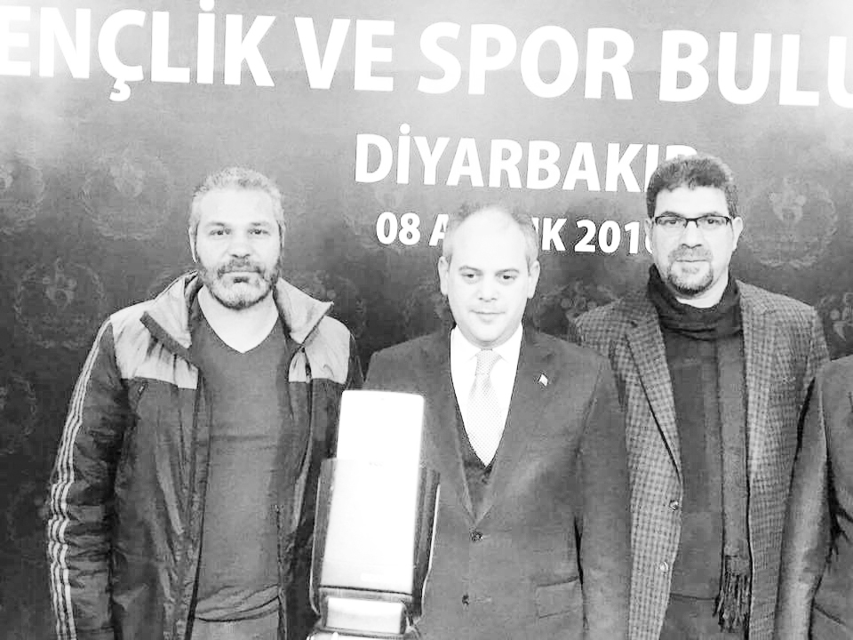 Senvar, Gençlik ve Spor Bakanı Kılıç ile Görüştü