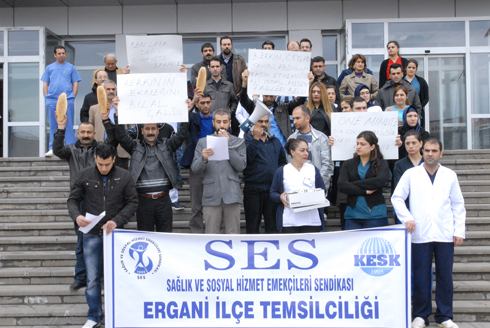 Sağlıkçılar iş Bıraktı