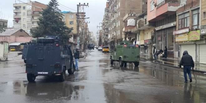 Sur'daki 6 sokakta daha yasak kaldırıldı