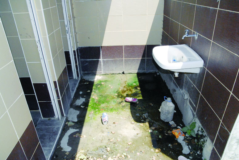 ULU CAMiDE TUVALET REZALETi