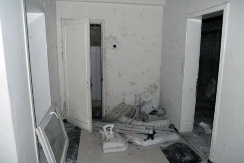 BAYAN MEMURLARA TUVALET EZiYETi