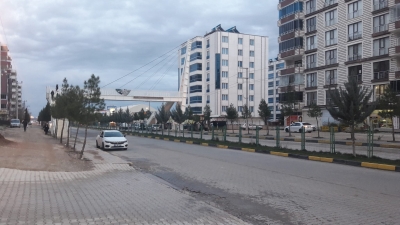 Üst geçit var kullanan yok